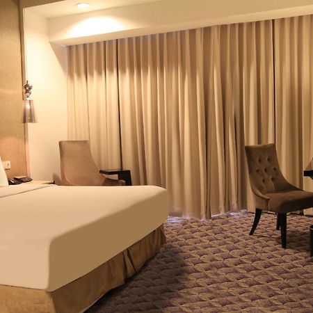 แอสตัน แบลล์วู เรดิโอ ดาลาม Hotel จาการ์ตา ภายนอก รูปภาพ