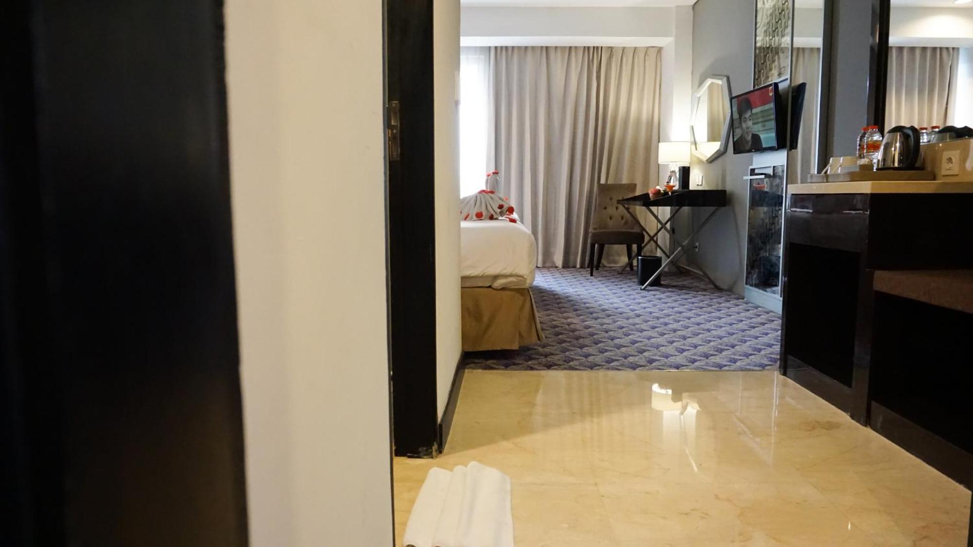 แอสตัน แบลล์วู เรดิโอ ดาลาม Hotel จาการ์ตา ภายนอก รูปภาพ
